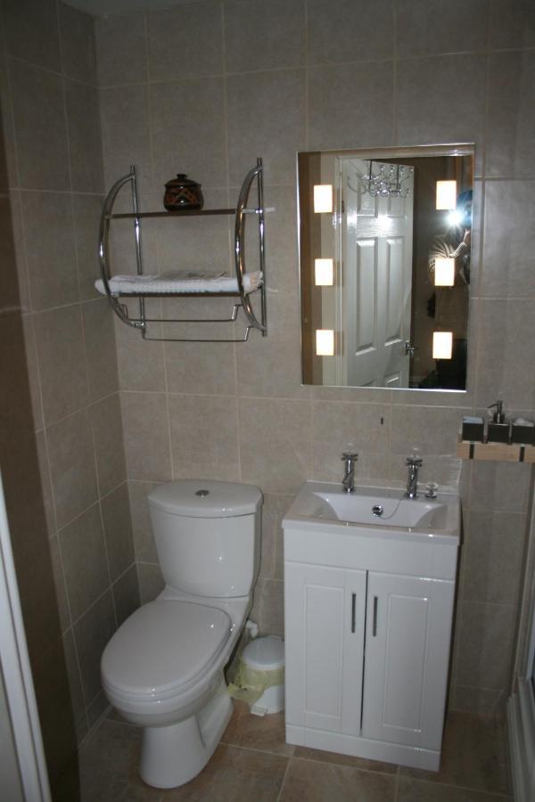 The Fairmile Bed & Breakfast Lytham St Annes Room photo