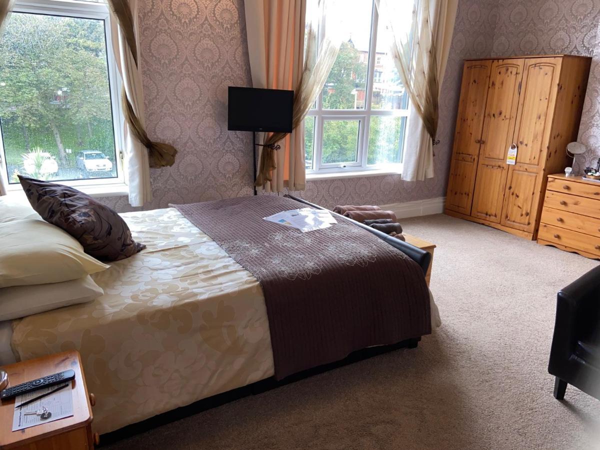 The Fairmile Bed & Breakfast Lytham St Annes Exterior photo