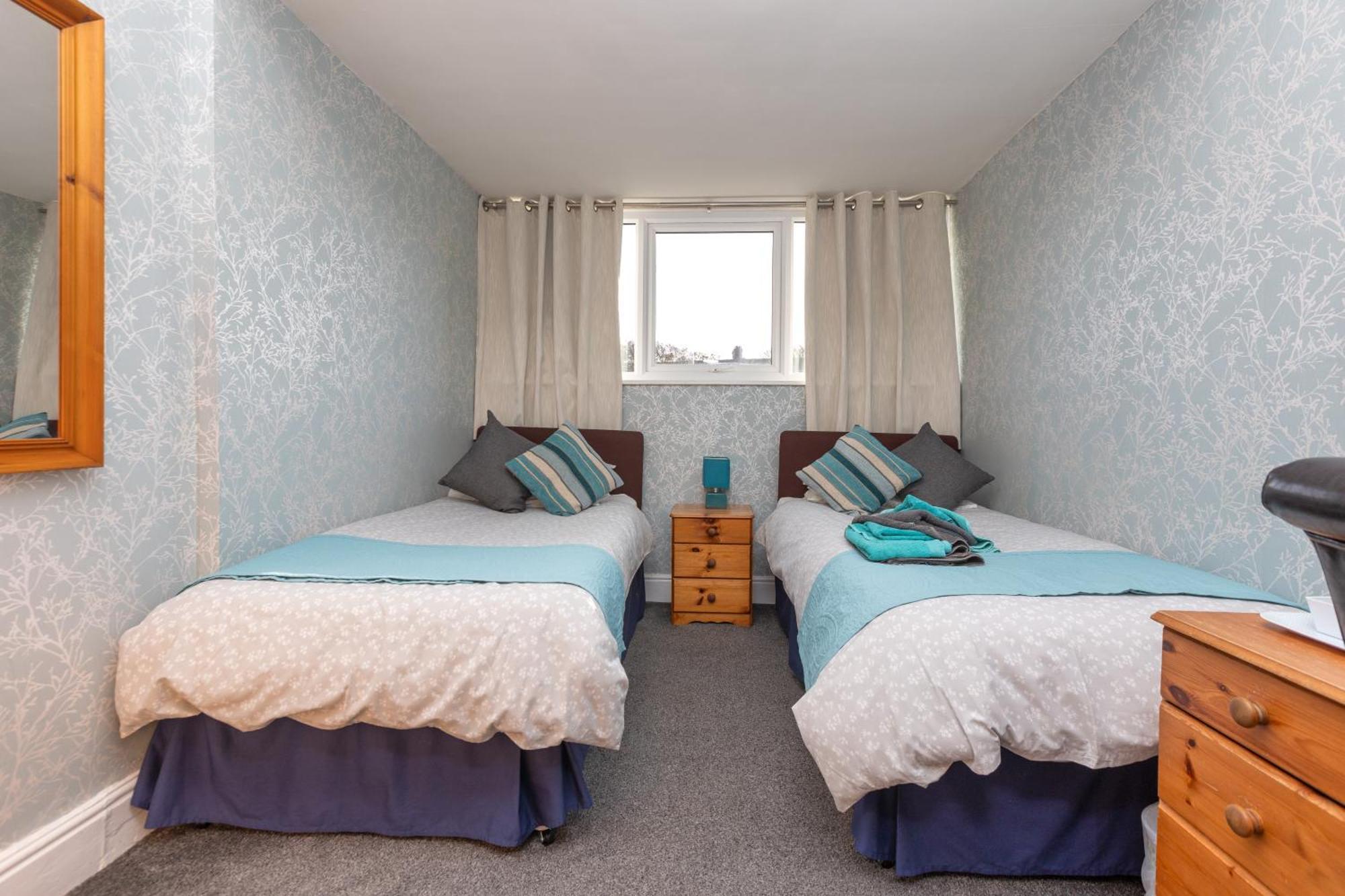 The Fairmile Bed & Breakfast Lytham St Annes Exterior photo