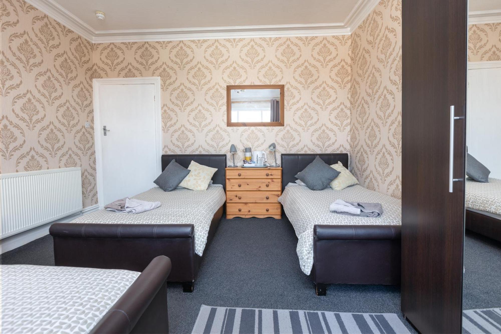 The Fairmile Bed & Breakfast Lytham St Annes Exterior photo
