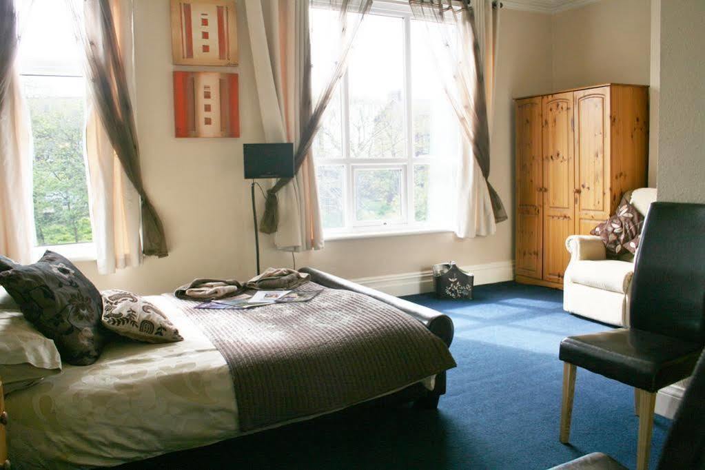 The Fairmile Bed & Breakfast Lytham St Annes Exterior photo